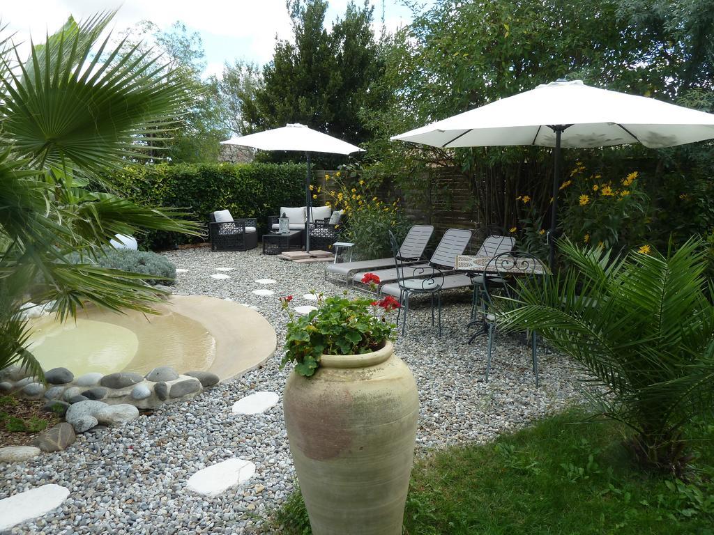 Chambre D'Hotes "Le Village" Villenouvelle Esterno foto