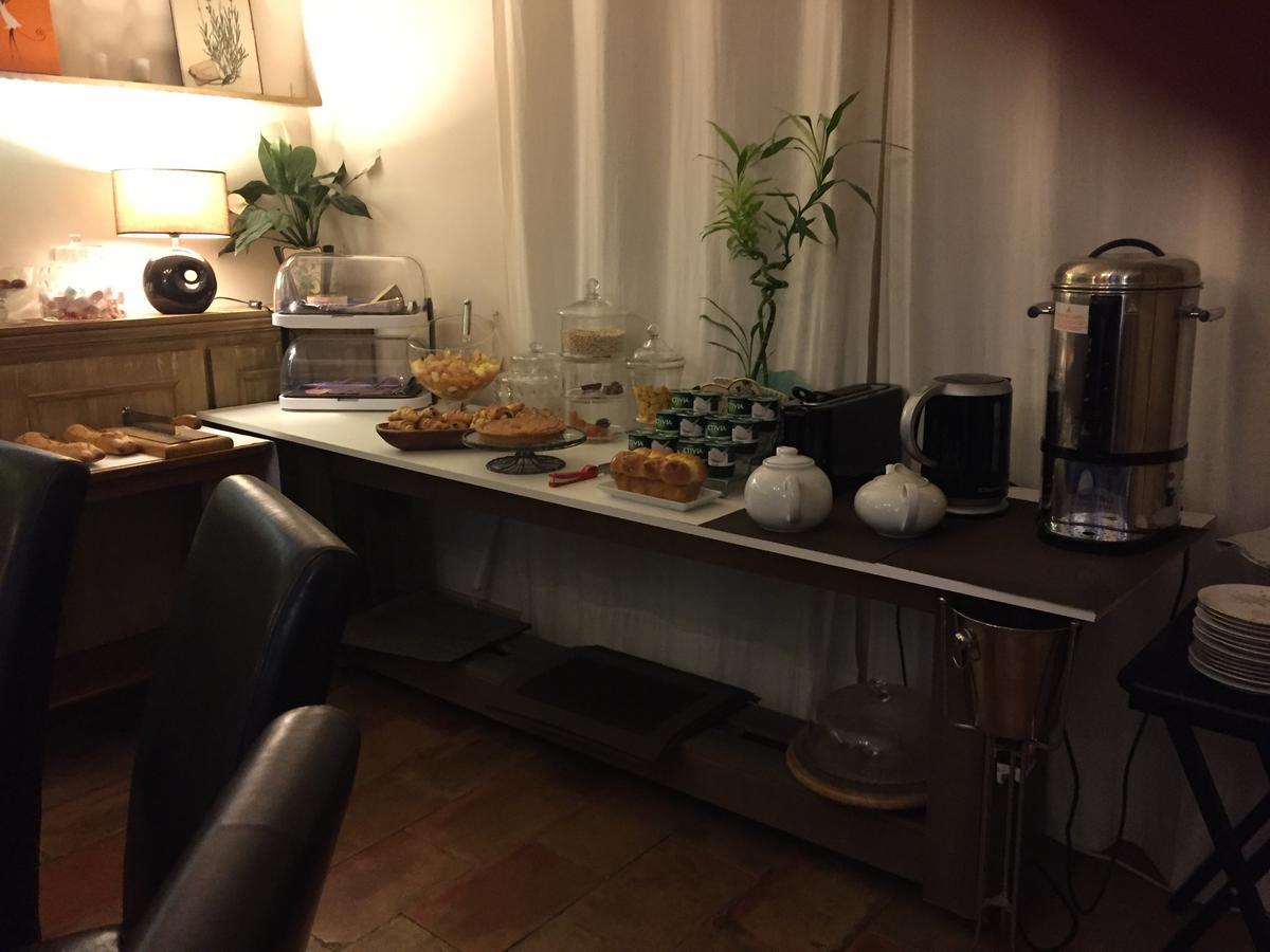 Chambre D'Hotes "Le Village" Villenouvelle Esterno foto