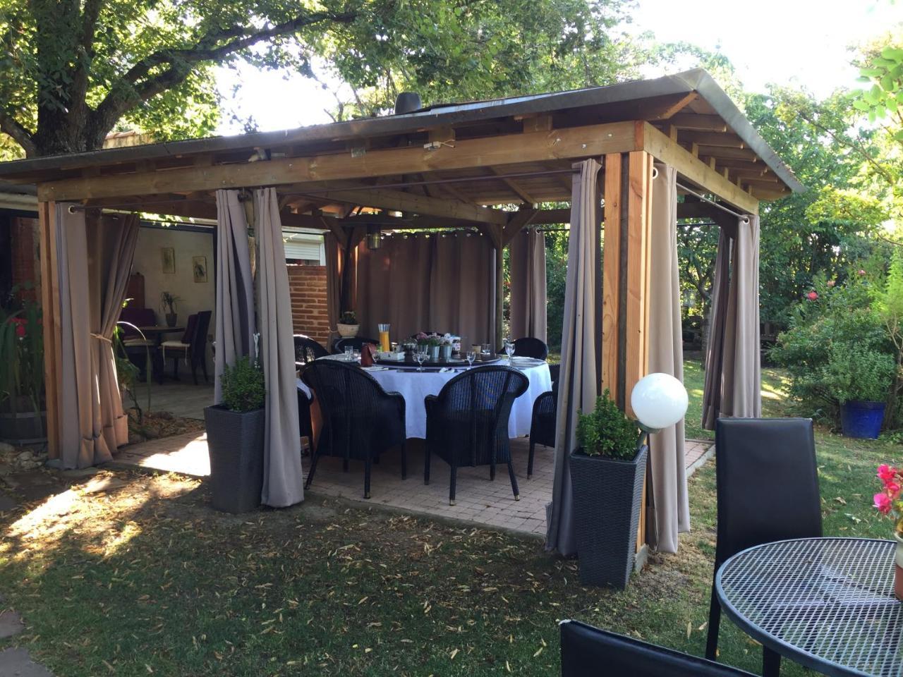 Chambre D'Hotes "Le Village" Villenouvelle Esterno foto